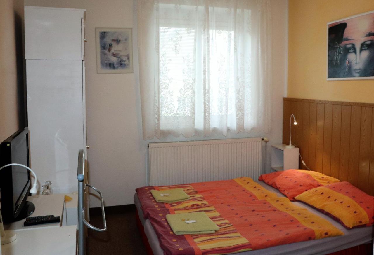Penzion Bezdekov Rakovník Zewnętrze zdjęcie